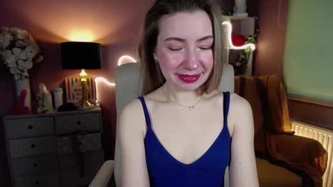 Mia online show from February 2025 07:47:02 AM