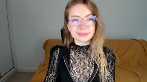 Snapshot of mia_luxx92 chatting on June 2026 06:55:01 AM Mia online show from June 2026 06:55:01 AM