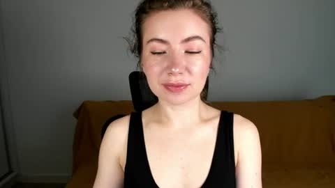 Snapshot of mia_luxx92 chatting on June 2026 06:25:02 AM Mia online show from June 2026 06:25:02 AM