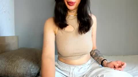 Snapshot of mia_meeeow chatting on June 2026 08:50:01 AM Mia online show from June 2026 08:50:01 AM