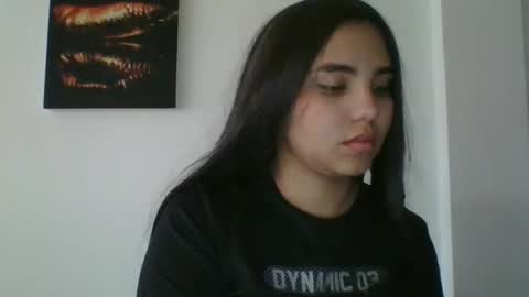 Snapshot of mia_peyton chatting on December 2024 10:18:02 PM Mia online show from December 2024 10:18:02 PM