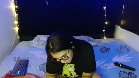 Snapshot of mia_peyton chatting on February 2025 04:31:01 PM Mia online show from February 2025 04:31:01 PM