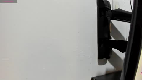 Snapshot of mia_quiceno chatting on November 2025 08:03:01 PM Mia online show from November 2025 08:03:01 PM