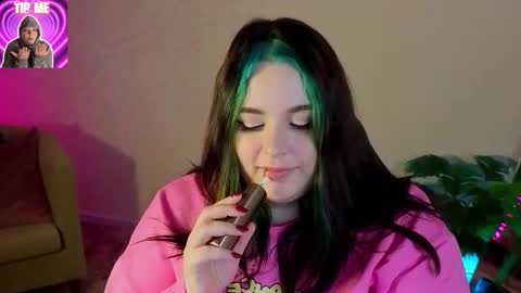 Mia online show from March 2026 11:35:01 PM