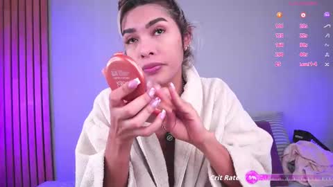 Mia Reeves online show from September 2025 02:00:01 PM