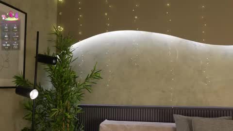 mia_rosalie online show from May 2026 11:36:01 AM