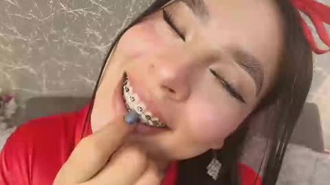 Mia Roux online show from February 2025 06:53:01 PM