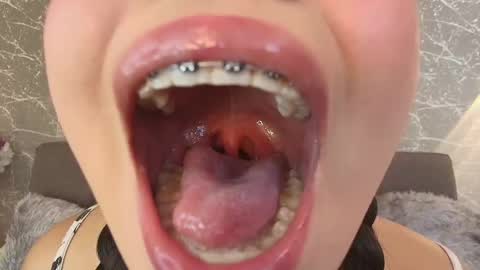 Mia Roux online show from February 2025 07:03:01 PM