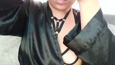 Mia Roux online show from October 2025 07:45:01 PM