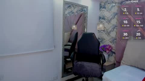 Mia online show from May 2026 06:22:02 AM