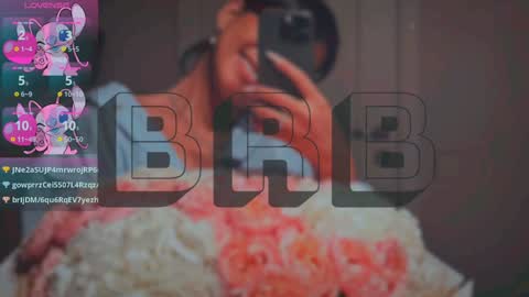 Snapshot of mia_sirenia chatting on January 2025 01:30:01 PM Mia online show from January 2025 01:30:01 PM