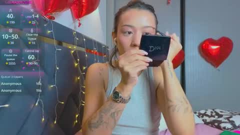 Snapshot of mia_sirenia chatting on February 2025 12:36:01 PM Mia online show from February 2025 12:36:01 PM