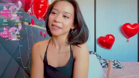 Snapshot of mia_sirenia chatting on February 2025 06:29:02 AM Mia online show from February 2025 06:29:02 AM