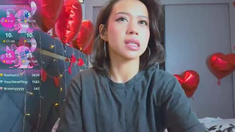 Snapshot of mia_sirenia chatting on February 2025 12:27:02 PM Mia online show from February 2025 12:27:02 PM