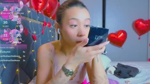 Snapshot of mia_sirenia chatting on February 2025 12:37:01 PM Mia online show from February 2025 12:37:01 PM