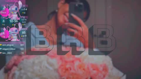 Snapshot of mia_sirenia chatting on February 2025 09:22:01 AM Mia online show from February 2025 09:22:01 AM