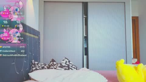 Snapshot of mia_sirenia chatting on March 2025 09:50:01 AM Mia online show from March 2025 09:50:01 AM