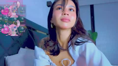 Snapshot of mia_sirenia chatting on September 2025 02:28:02 PM Mia online show from September 2025 02:28:02 PM