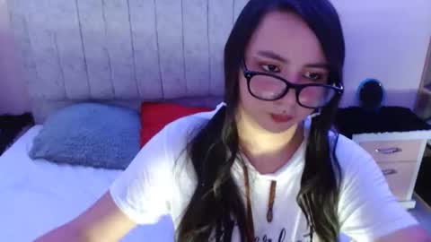 mia_smithl online show from December 2024 05:26:01 AM