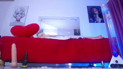 Snapshot of mia_starss chatting on February 2025 02:47:02 AM Mia online show from February 2025 02:47:02 AM