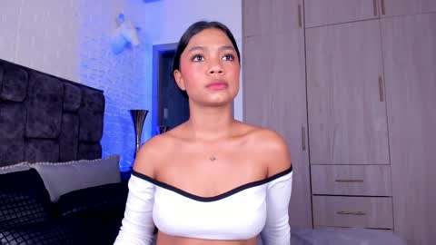 Mia steele online show from April 2026 07:26:02 PM