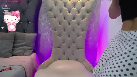 Snapshot of mia_suki chatting on September 2025 01:38:01 PM Mia online show from September 2025 01:38:01 PM