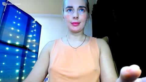 Mia. online show from December 2024 11:38:02 PM