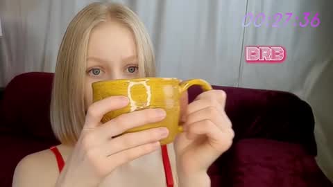 Snapshot of mia_vebes chatting on January 2025 11:07:02 PM Mia online show from January 2025 11:07:02 PM