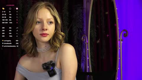 Snapshot of mia_vebes chatting on February 2025 07:19:02 PM Mia online show from February 2025 07:19:02 PM