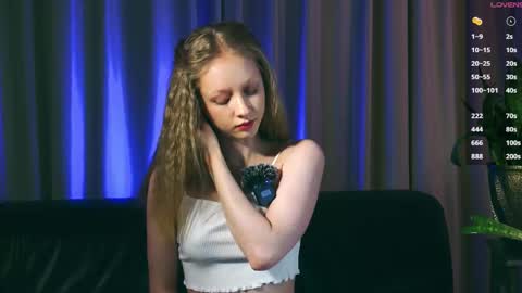 Snapshot of mia_vebes chatting on October 2025 03:12:02 PM Mia online show from October 2025 03:12:02 PM