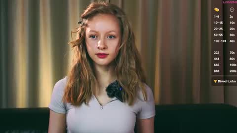 Snapshot of mia_vebes chatting on October 2025 10:27:01 AM Mia online show from October 2025 10:27:01 AM