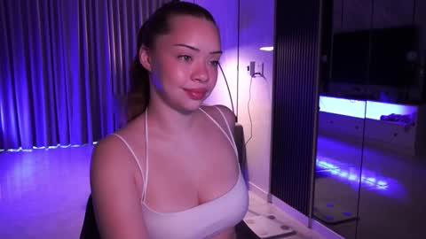 VixenMia online show from September 2025 02:27:02 AM