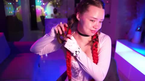 VixenMia online show from March 2026 03:43:02 AM