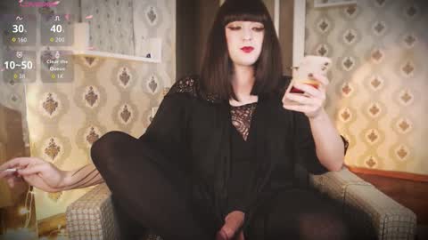 mia_wallase online show from September 2025 05:18:01 PM