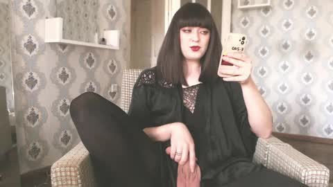 mia_wallase online show from April 2026 07:40:01 AM