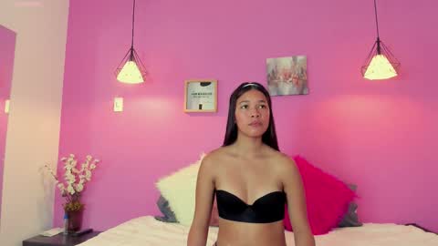 Snapshot of miaa_coleman_ chatting on November 2025 03:46:02 PM Mia Coleman online show from November 2025 03:46:02 PM