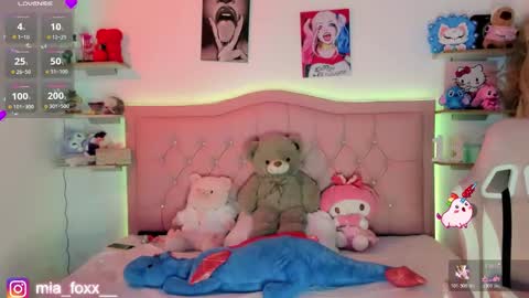 Snapshot of miaa_foxx_ chatting on January 2026 12:14:02 AM Mia online show from January 2026 12:14:02 AM