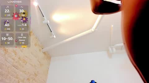 Snapshot of miaa_roldan chatting on November 2025 01:00:02 PM Miaa online show from November 2025 01:00:02 PM