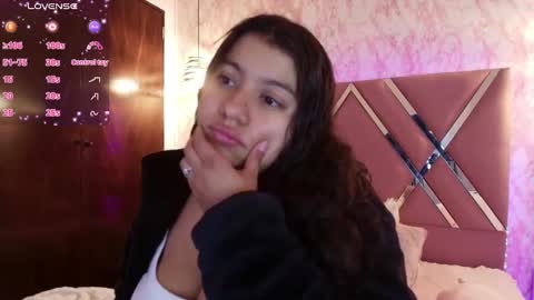 Snapshot of miaa_smiith1 chatting on February 2025 12:15:02 PM miaa_smiith1 online show from February 2025 12:15:02 PM