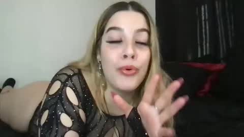 Snapshot of miaaasturbate chatting on March 2026 01:07:02 PM Mia Moji online show from March 2026 01:07:02 PM