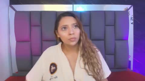 Mia online show from February 2026 12:03:01 PM