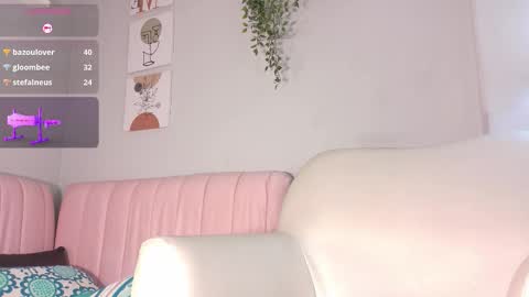 Snapshot of miaaffox chatting on February 2026 10:05:01 AM miaaffox online show from February 2026 10:05:01 AM