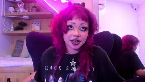 Snapshot of miaamane chatting on February 2025 06:45:01 PM Mia online show from February 2025 06:45:01 PM