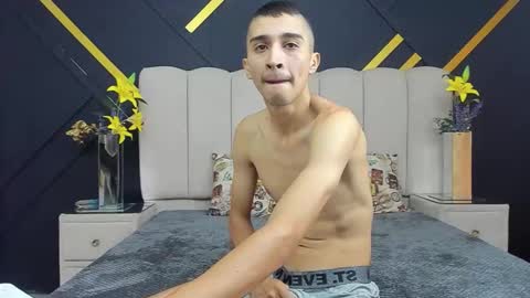 Snapshot of miaandrony chatting on February 2026 12:56:02 PM miaandrony online show from February 2026 12:56:02 PM