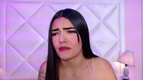 Snapshot of miaasmiith_ chatting on October 2025 11:41:02 AM Alexandra online show from October 2025 11:41:02 AM