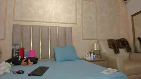 Miaasummer online show from May 2026 11:16:01 AM