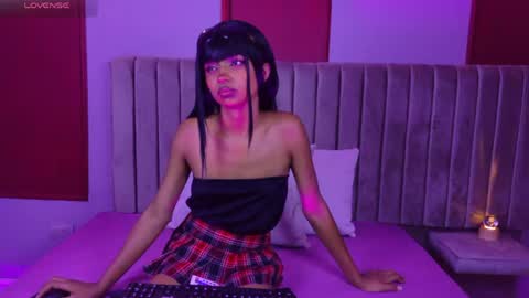 MIABLANC CR online show from April 2026 12:32:01 PM