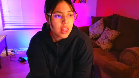Snapshot of miacanela_xo chatting on December 2024 02:20:01 AM Mia online show from December 2024 02:20:01 AM