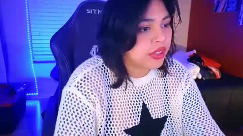 Snapshot of miacanela_xo chatting on January 2025 03:47:01 AM Mia online show from January 2025 03:47:01 AM