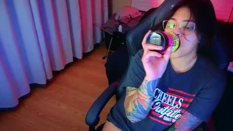Snapshot of miacanela_xo chatting on March 2025 01:56:01 AM Mia online show from March 2025 01:56:01 AM